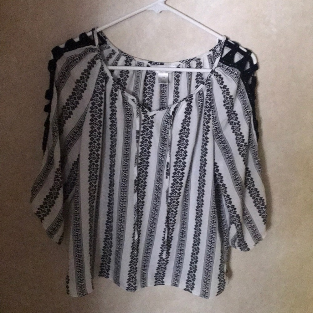 Cute shirt christopher & banks women’s size small